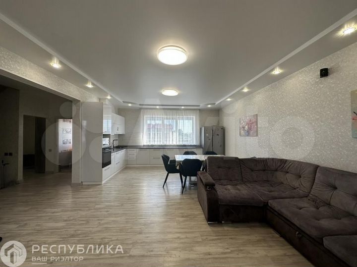 Дом 219,4 м² на участке 5 сот.