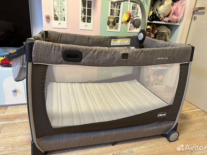 Манеж-кровать Chicco Lullaby Magic