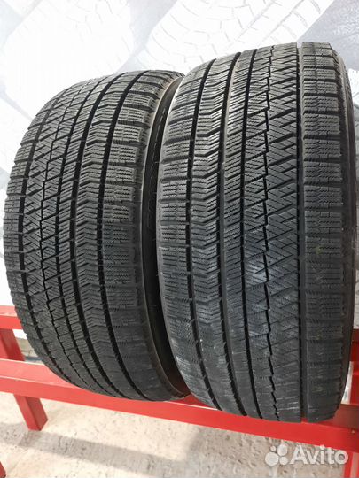 Bridgestone Blizzak VRX2 245/40 R18