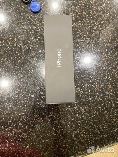 Коробка на iPhone 11 pro