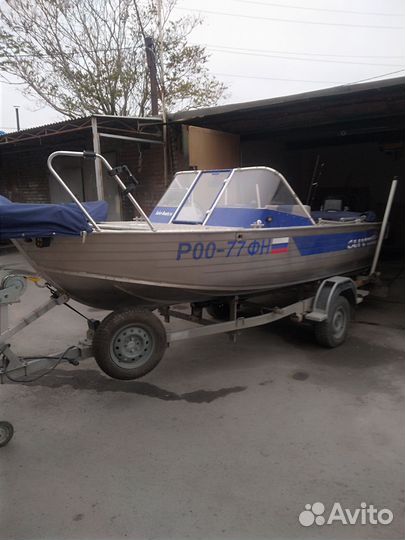 Лодка Салют 480