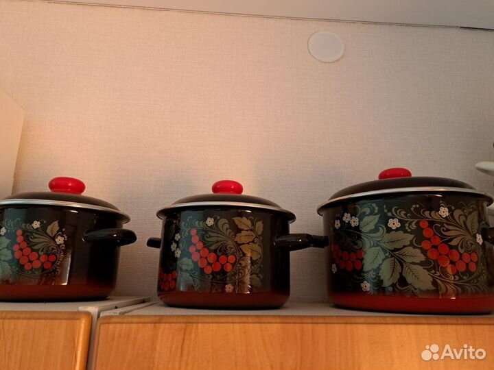 Кастрюля эмалированная