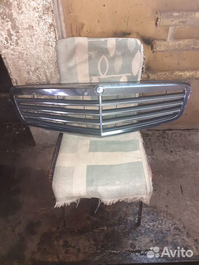 Решетка радиатора mercedes w204 amg