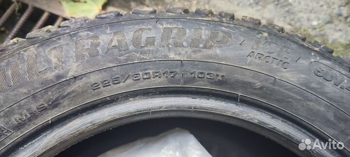 Goodyear UltraGrip Ice Arctic SUV 225/60 R17