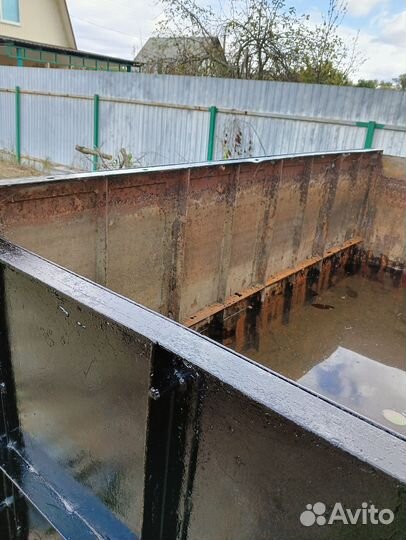 Емкость для воды металлическая бу