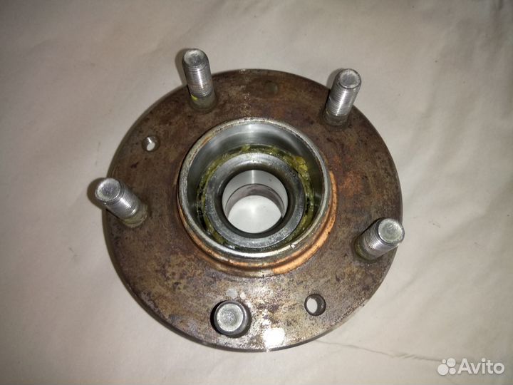 Ступица Mazda Capella GF8P (1997-2002)