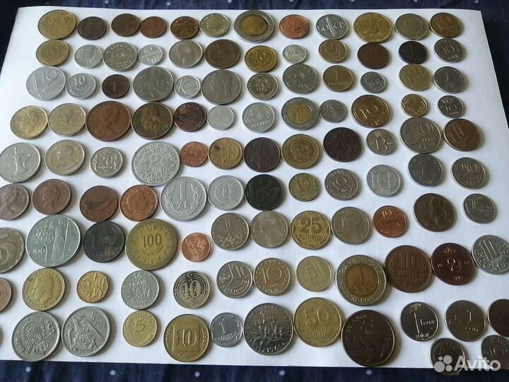 110 монет мира без повторов