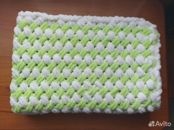 Плед детский вязаный