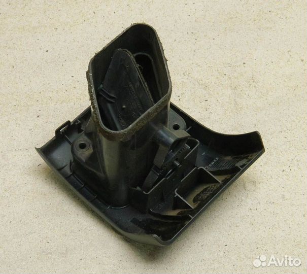 Дефлектор воздушный правый VW Golf 3