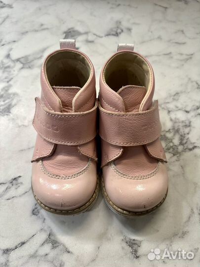 Ботинки демисезонные для девочки 22 размер