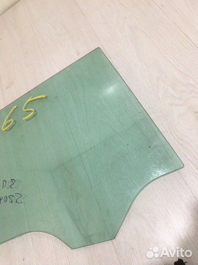 Стекло двери заднее левое Mercedes Benz C230 S204