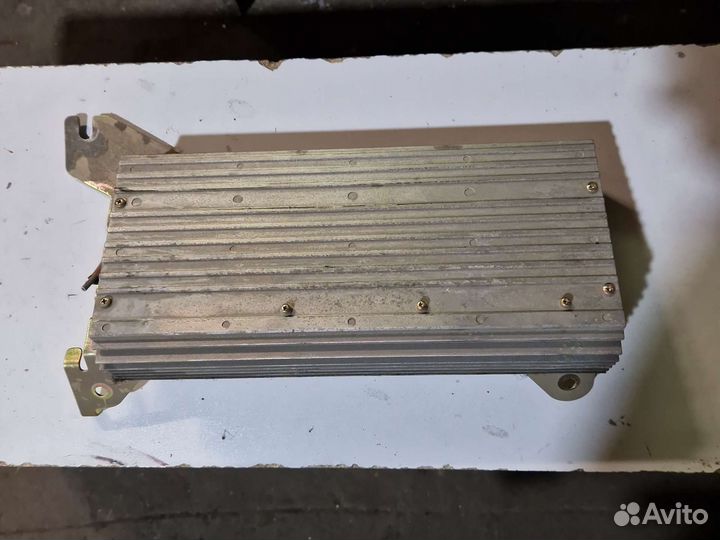 Усилитель звука лексус rx300 1997-2003