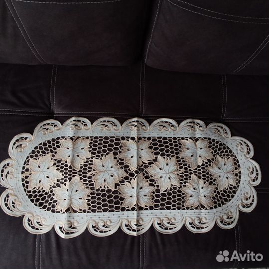 Салфетка, дорожка тканевая,вышивка ришелье