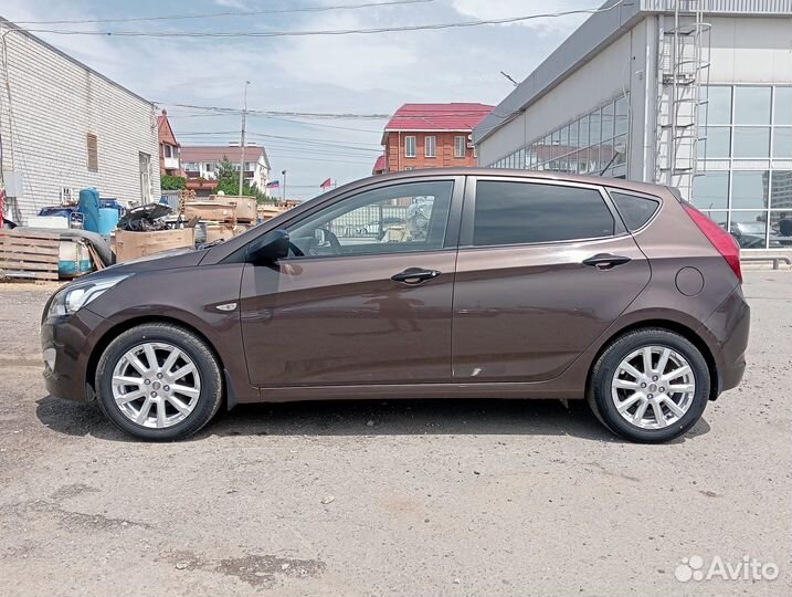 Hyundai Solaris 1.4 AT, 2015, 144 000 км