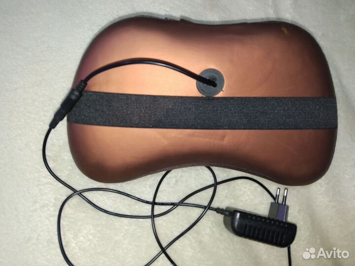 Массажная подушка для шеи