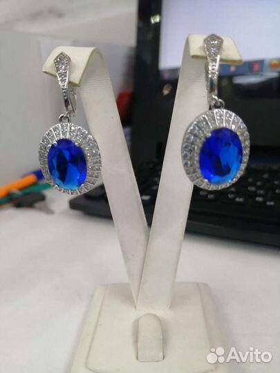 Серебряные серьги с танзанитом