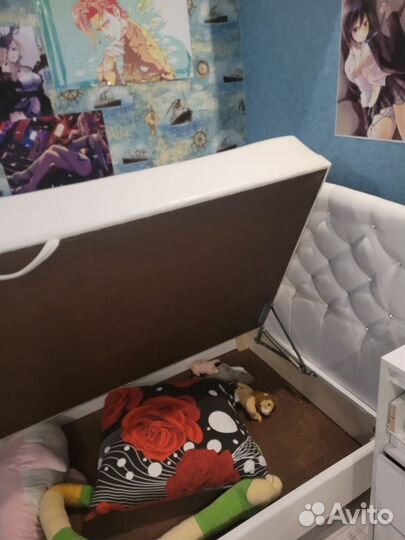 Кровать с подъемным механизмом бу