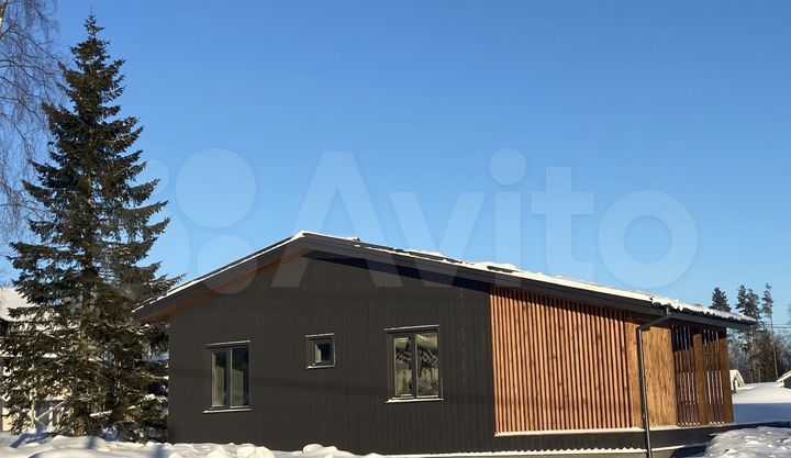 Коттедж 111 м² на участке 13 сот.