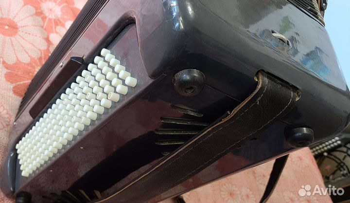 Баян Россия 4х голосный готово-выборный