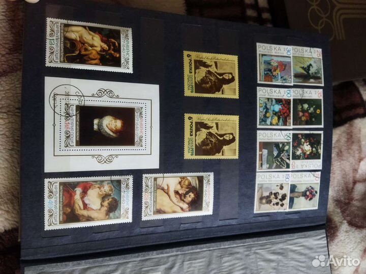 Большая коллекция иностранных и советских марок