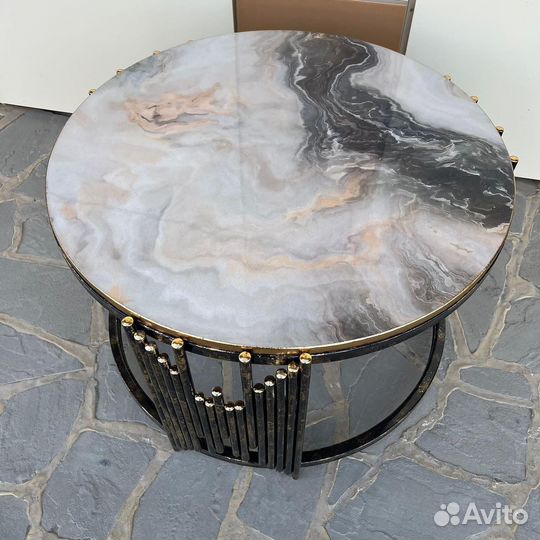 Журнальный стол