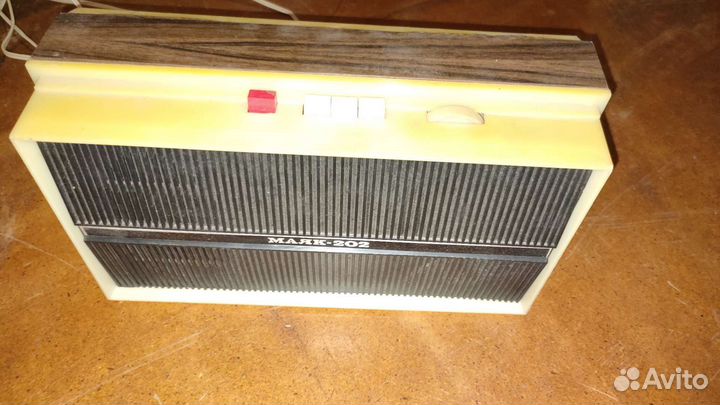 Трехпрограмный приемник Маяк 202