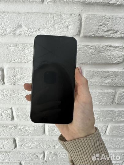 iPhone X, 64 ГБ