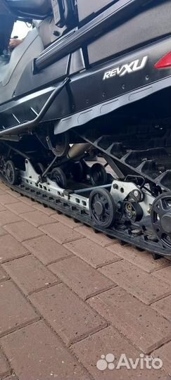 Снегоход BRP Ski-Doo Expedition SE 1200