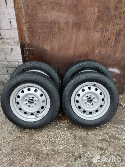 Bridgestone Blizzak VRX 175/65 R14 82T