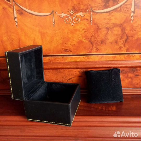 Футляр для хранения часов