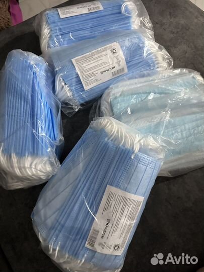 Маски одноразовые трехслойные