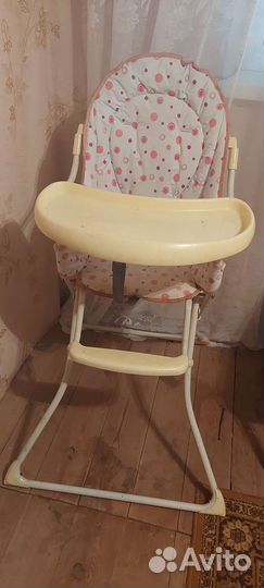 Детский стульчик для кормления