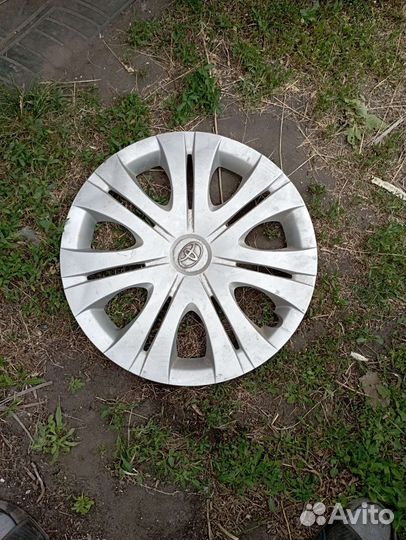 Колпак r16 toyota