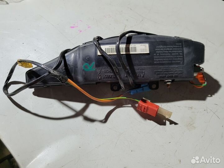 Airbag боковая в сиденье правая Peugeot 406
