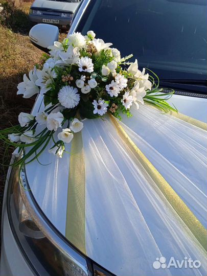 Свадебные украшения на машину. Аренда
