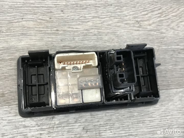 Блок управления боковыми зекалами и светом Toyota