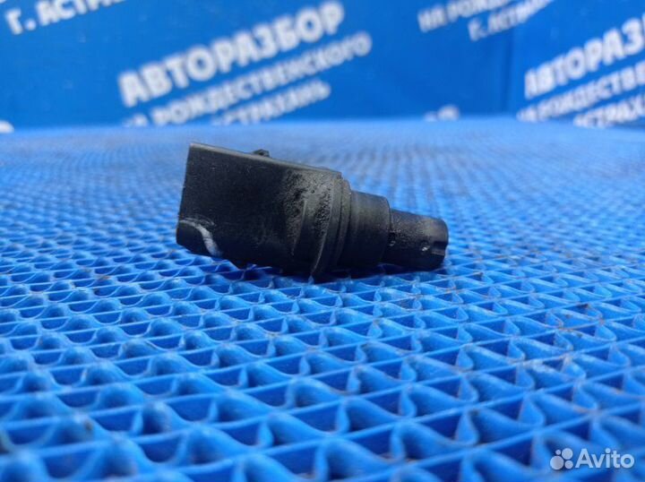 Датчик положения распредвала Bmw E65 седан N62B44