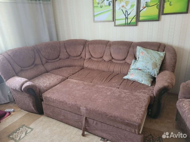Диваны и кресло бу
