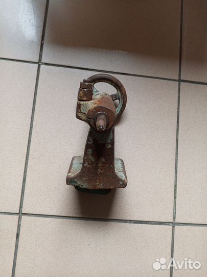 Задняя бабка