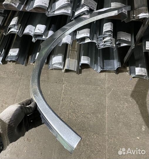 Арка правая Mazda 323F BA hatchback 1994-1998