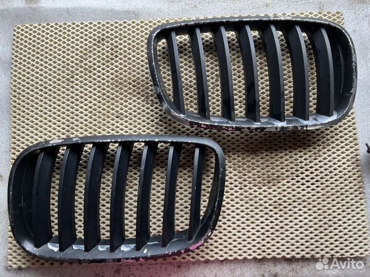 Решетка радиатора ноздри BMW X5 E70