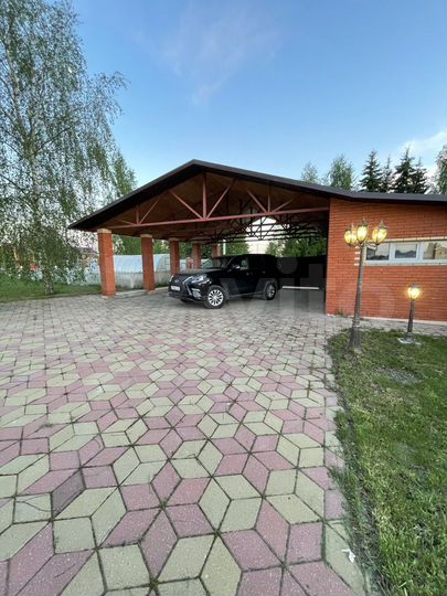 Коттедж 315 м² на участке 38 сот.