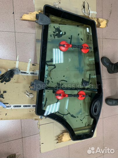 Лобовое стекло jcb