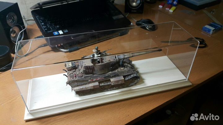 Футляр, бокс, для модели авто 1:18 или танка 1:35