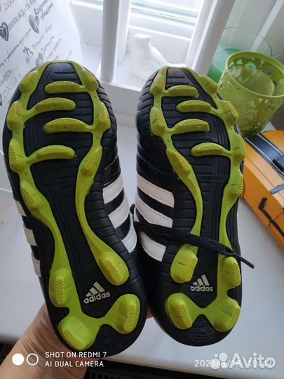 Футбольные бутсы Adidas р. 29