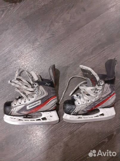 Хоккейные коньки bauer vapor