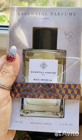 Bois imperial Essentials Parfums, lux