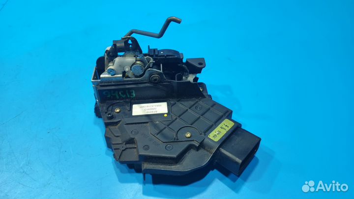 Замок двери передний левый для Mazda 3 2003-2009