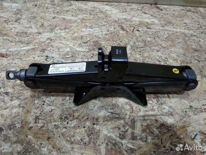 Домкрат Шевроле Лачетти