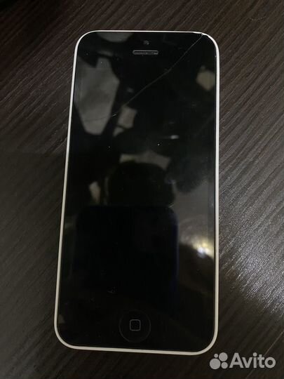 Телефон iPhone 5 c